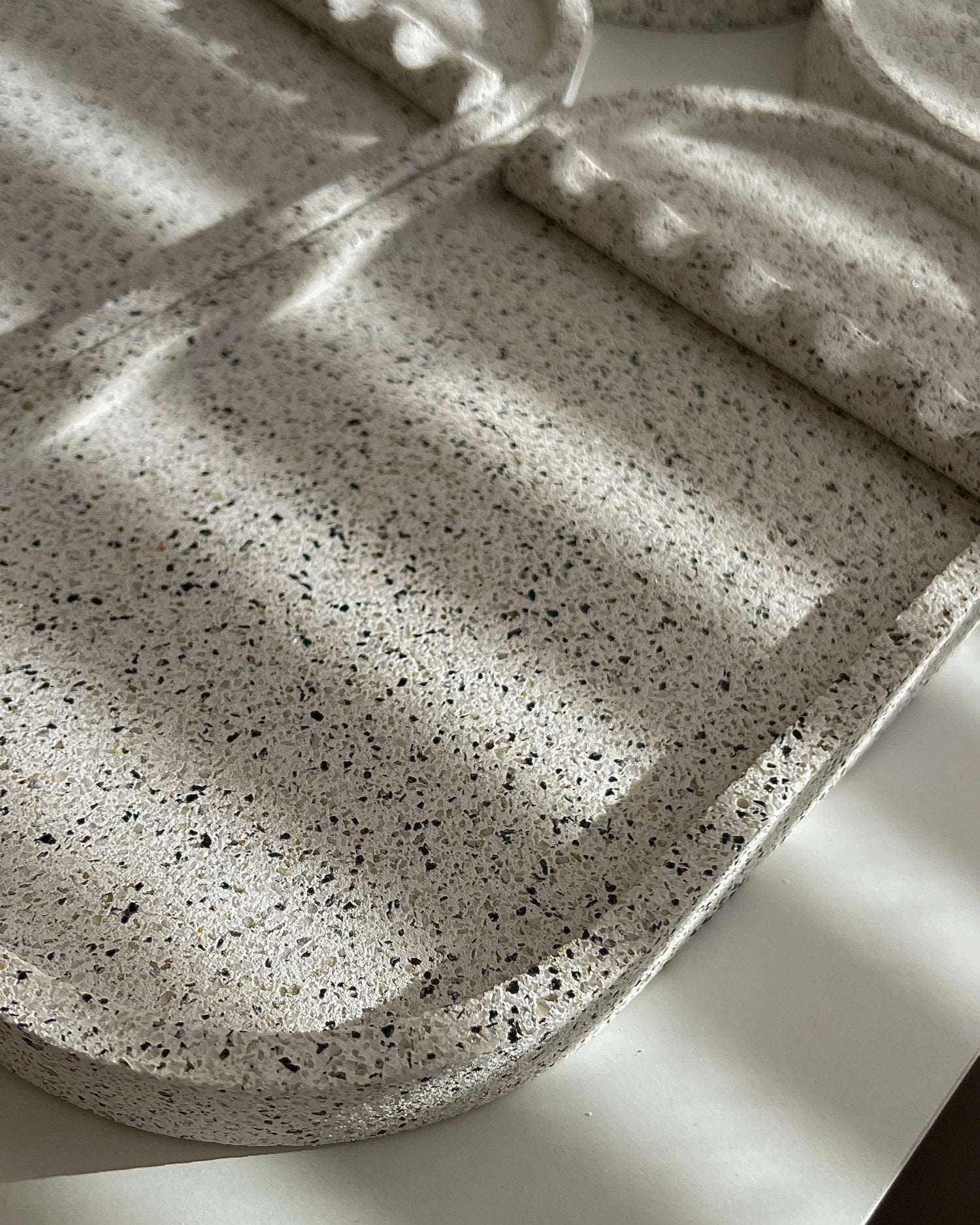 Manicure plate